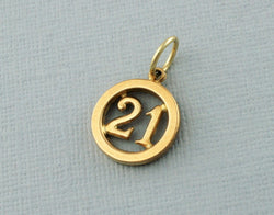 Vintage 9ct Gold 21 Pendant - Charm | 21st Birthday Charm - Fox Jewellery