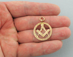Antique 9ct Gold Engraved Masonic Pendant - Fox Jewellery