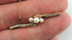 Beautiful Vintage 9ct Yellow Gold Brooch Pin Set with Pearls - Fox Jewellery