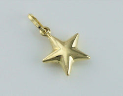 New 9ct Yellow Gold Star Charm / Pendant - Fox Jewellery