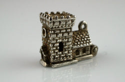 Vintage Sterling Silver Opening Church / Chapel with Bride & Groom  - 3.9 gr - Fox Jewellery