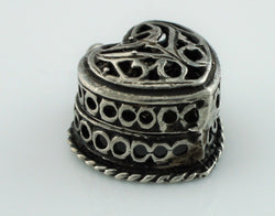 Vintage Sterling Silver Filigree Heart Shape Opening Ring Box Charm / Pendant - Fox Jewellery