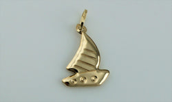 New 9ct Yellow Gold Boat - Yacht Charm / Pendant - Fox Jewellery