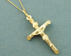 9ct Gold Crucifix Cross Pendant Necklace - Fox Jewellery