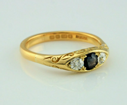 Vintage 22ct Yellow Gold Sapphire & Diamond Ring - Size P 1/2 - Fox Jewellery